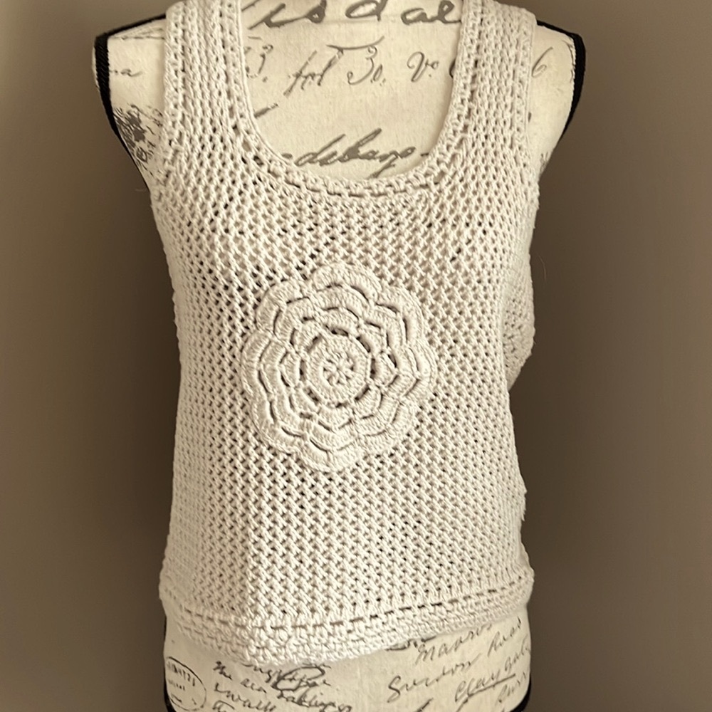 NWOT Jessica Simpson Crochet Flower Tank